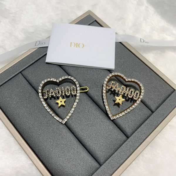 

new love diamond letter hairpin high version brass temperament heart-shaped brooch female, Golden;silver