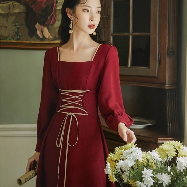 

autumn long sve square neck red lace drs, high waist, tight, Black;gray