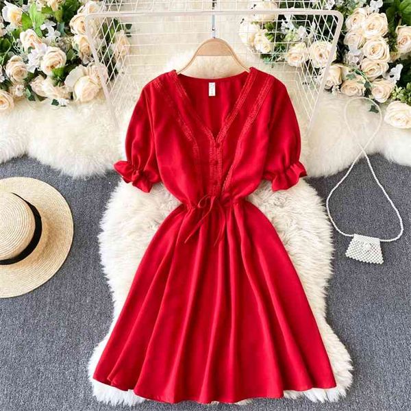 

spring fashion temperament red vestidos female age reduction bubble sleeve v-neck lace slim mini dress c388 210507, Black;gray
