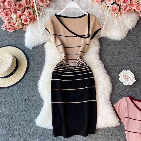 

knitted diagonal shoulders striped summer dress for women fashion elegant lady contrast color bodycon mini party 210602, Black;gray