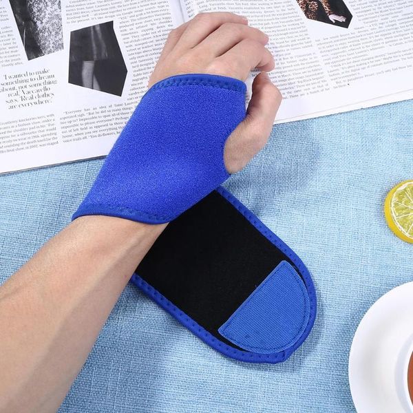 

wrist support 1 pair four colors diving cloth guard good perspiration breathable soft pressure sport safety ware, Black;red