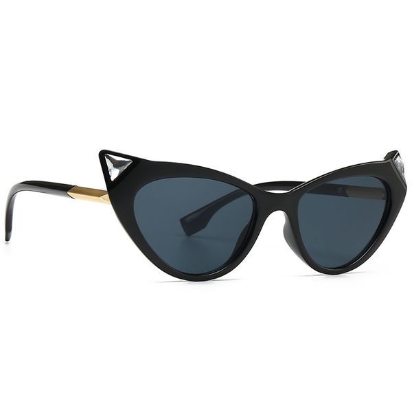 

2019 spring sunglass, cat's eye with diamond, small sunglass, trendy street p ff0356, White;black