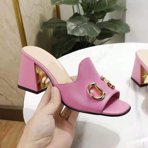 

2021 women fashion designers flat slides flip flops summer beach slippers designer sandals ladies shoes, Black