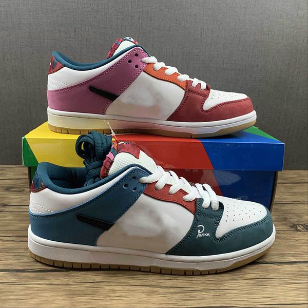 

latest arrivals dunks low mens skateboard shoes multi-color women luxurys designers sneakers good quality ship with box
