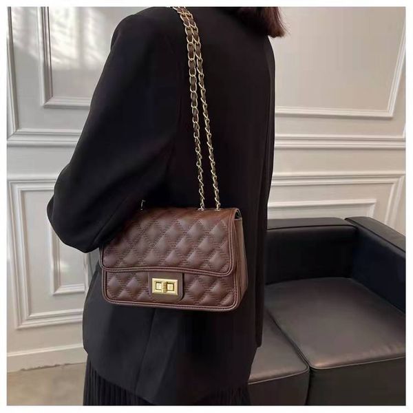 

Diamond Lattice Cross Body Luxury designer messenger bag lady leather Flip chain bag handbags High quality Fashion Shoulder Bags HBP 05, Black