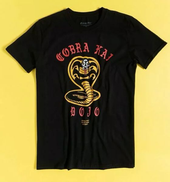 

official black cobra kai dojo t-shirt, White;black