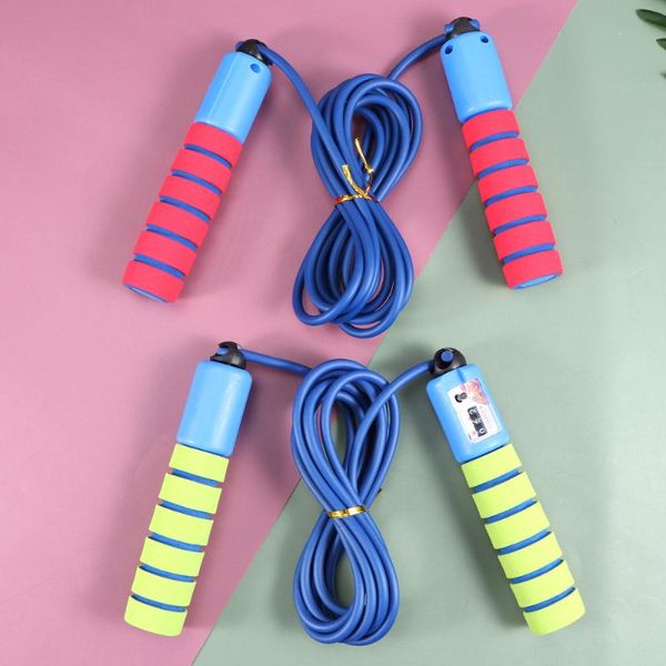 

jump ropes 2pcs grips handles skipping rope automatic counting sports equipment (mixed colors)