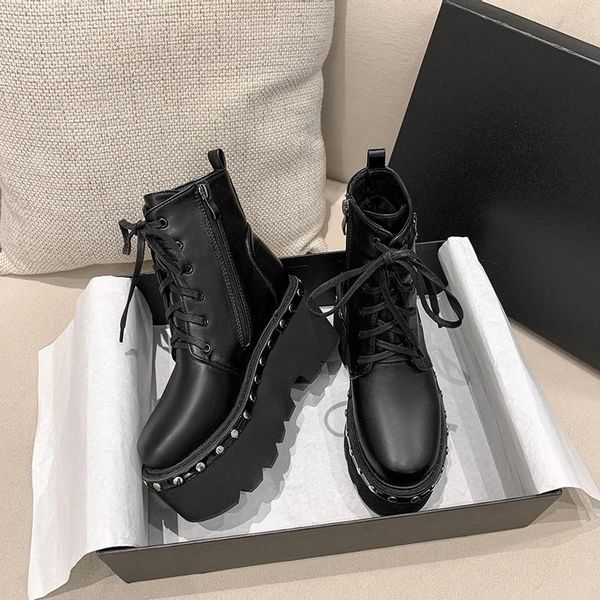 

boots heavy bottomed plush autumn and winter women's are size 40, Black