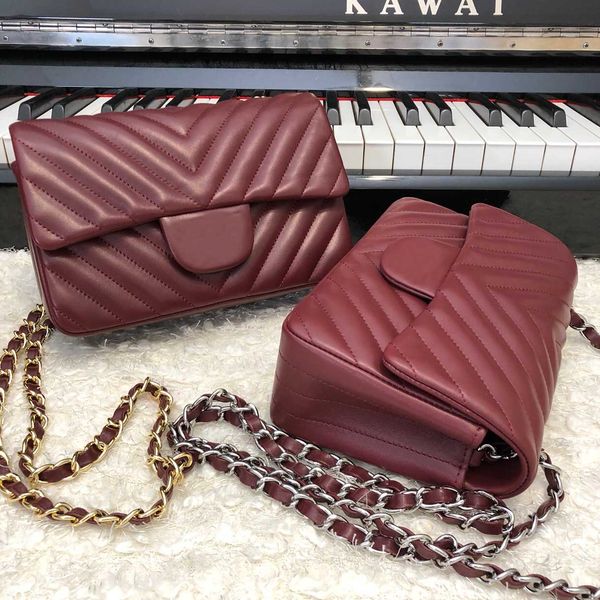 

2021 new bag classic lady handbag diagonal bag leather 20cm 11