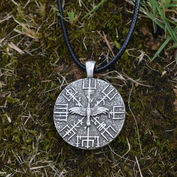 

chains norse viking runic vegvisir symbol crow necklace protection jewelry amulet, Silver