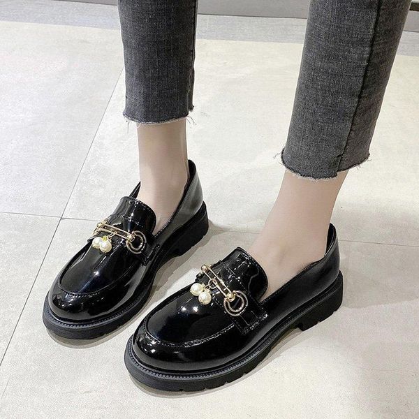 

dress shoes patent leather for female students in spring 2021, Black