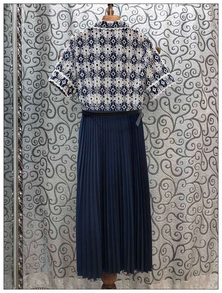 

dress arrival summer fashion style women turn-down collar hollow out lace embroidery deco short sleeve pleated dress, Black;gray