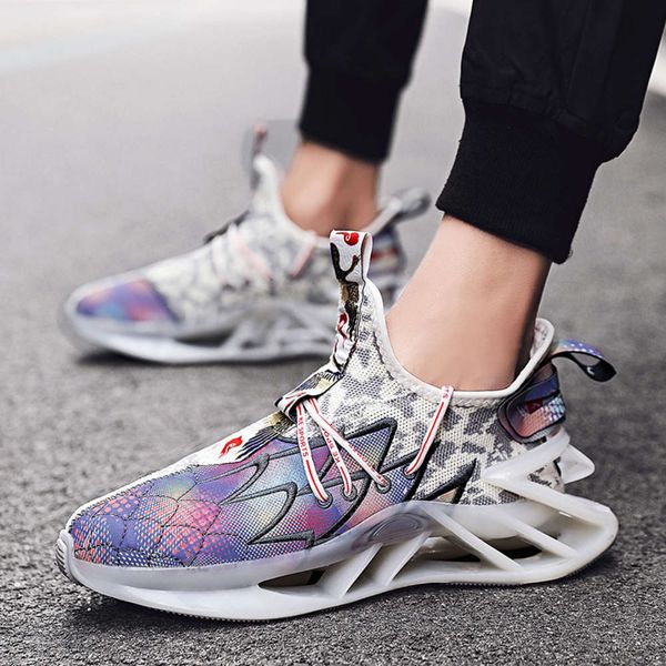 

2020 quality fashion casual high reflective tide men's sports shoes, Black