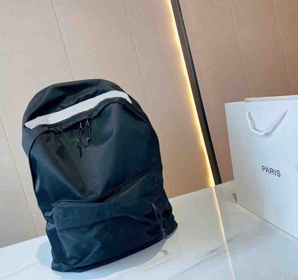 

designers couples backpack fashion man large capacity waterproof luggage lapbag student school bags luxurys woman handbag senior canvas back