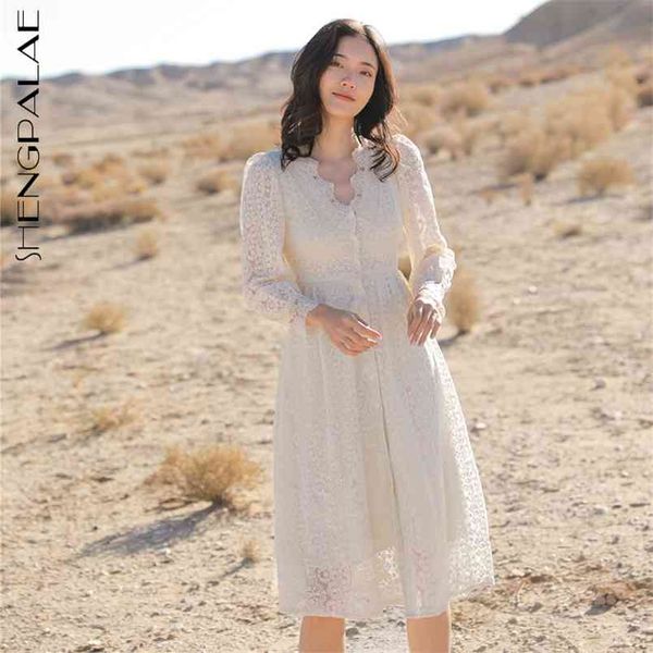 

shengpllae elegant lace apricot dress women's spring v-neck single breasted waist long sleeve knee-lenght dresses 5c561 210427, White