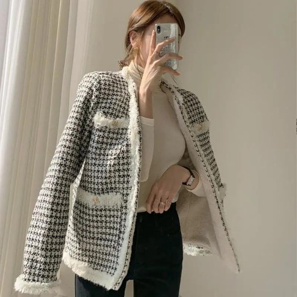 

women's jackets autumn winter thicken women vintage houndstooth tweed warm outwear lambswool patchwork tassel elegant lady cardigan coa, Black;brown