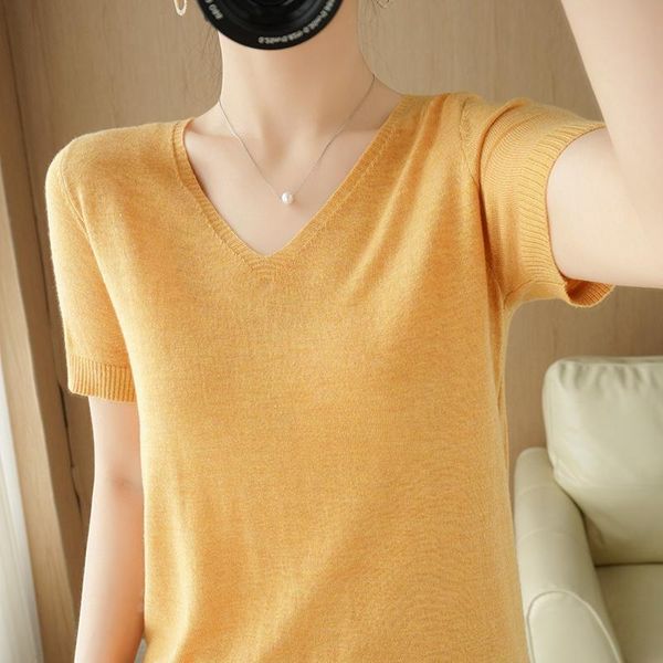 

women's t-shirt worsted thin v-neck short-sleeved knitted t-shirt, pullover loose bottoming shirt, short vest top, White