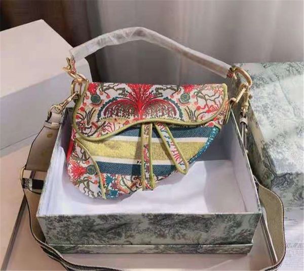 

wholesale luxury designer luxur saddle bag d1, stylish appearance or classic design. welcome to consult pictures