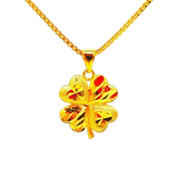 

kwai chung korean version of four leaf clover necklace, copper plated gold clover pendant with water wave box chain, Black