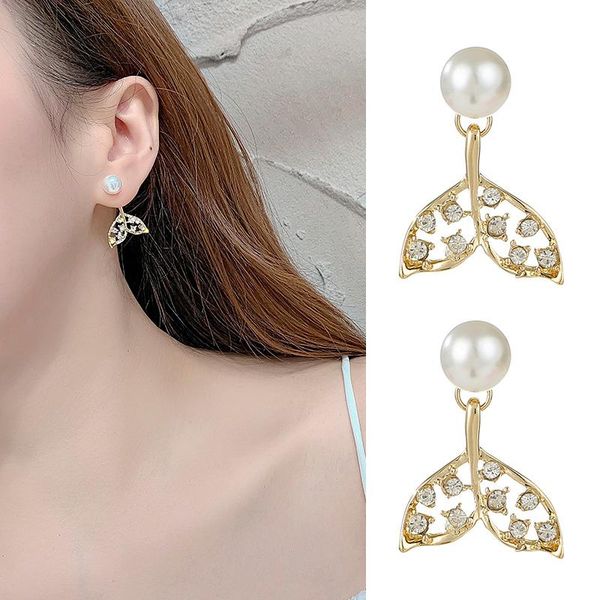

stud openwork fishtail earrings retro girl pearl-encrusted rear-mounted m8694, Golden;silver