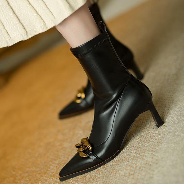 

boots french retro chain with pointy toe and high heel, boot, Black