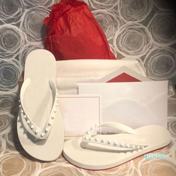 

2021 summer beach flats red bottom flip flops black leather studded slippers slides sandals men / women red-soles spikes donna spiked rubber