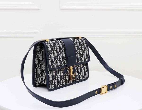 

designer handbag mengtian 30 box embroidered canvas postman flap women's laohua saddle net red small square bag