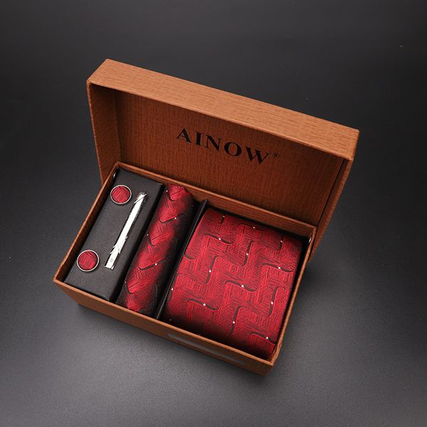 Luxury Tie Set Подарочная коробка для мужчин Жаккардовый галстук и карманный квадратный клип Запонки красный черный синий носовой платье формальное платье