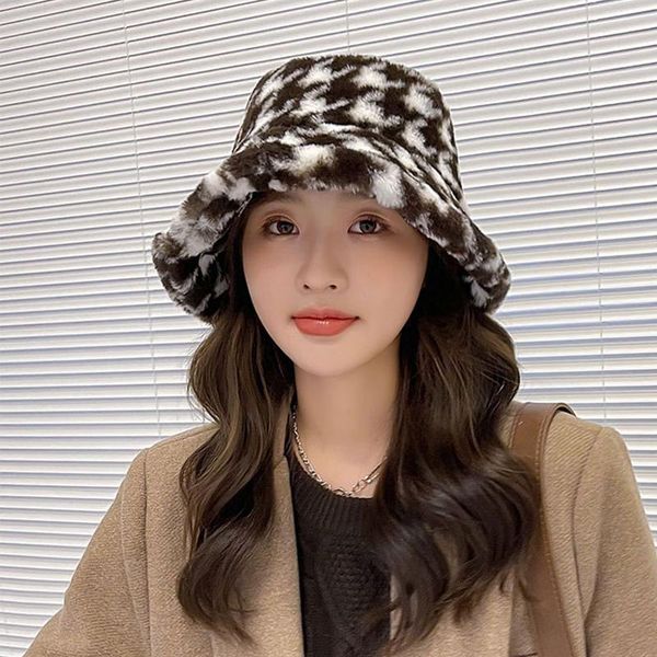 

wide brim hats 2021 bucket for women japan and korea simple winter warm fisherman hat houndstooth print fur basin, Blue;gray