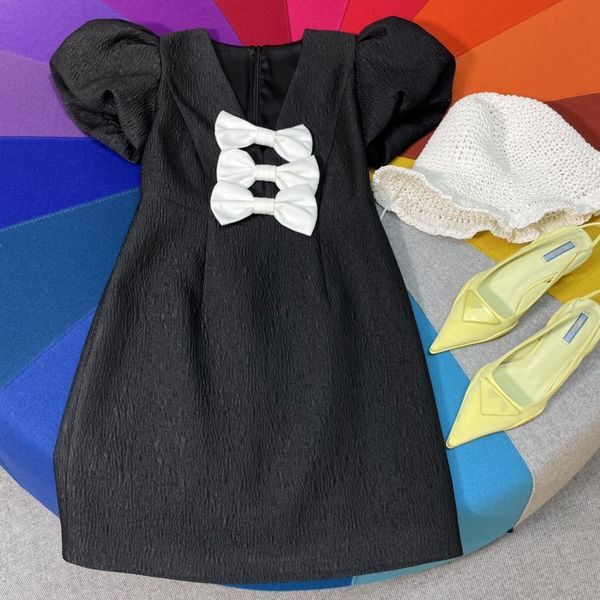 

dress 21 spring and summer product temperament sensual sweet age reducing bow with light v neckline bubble sleeve a-line short for women, White;black