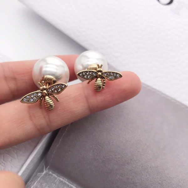 

70% off outlet online tiktok 2021 new small bee pearl earrings fashion wind vibrato net red all match, Golden