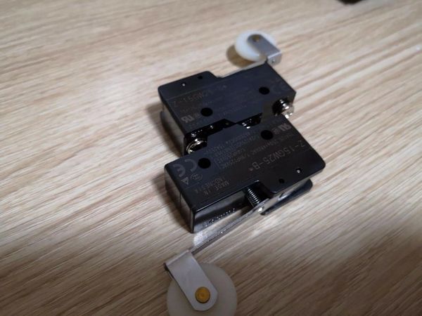 

smart home control 1pcs omron z-15gw25-b z15gw25b limit switch - *mo