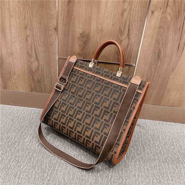 

women luxurys designers bags 2021 designer handbags multi pochette crossbody bag zhouzhoubao123 louisbags_18 hanghhangbag outlet this year&#
