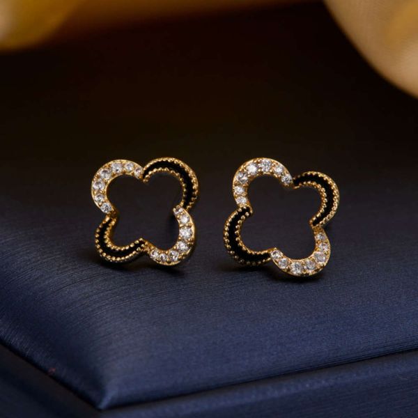 

s925 all body silver clover earrings: a new style in 2021, Black