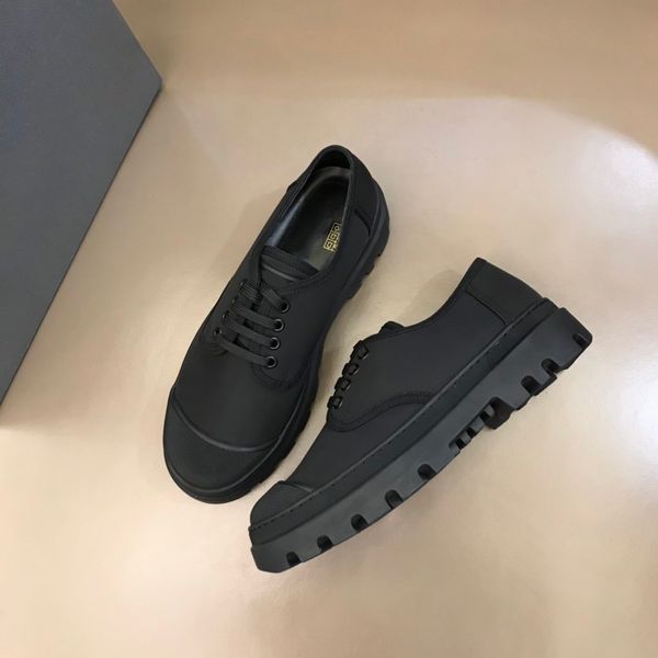

casual lace up men's shoes designer comfortable leather rubber platform brand sneakers, Red;white