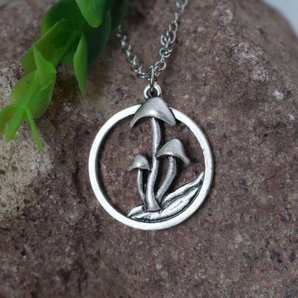 

chains 1pcs vintage punk nature mushroom necklace witchy gift, Silver