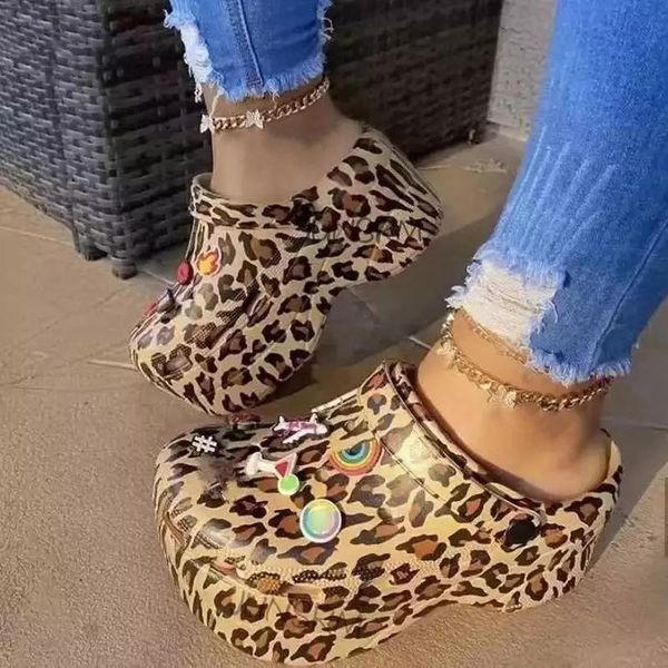 

serpentine small hole women sandals cute slippers platform summer thick bottom back strap ladies casual shoes 2021, Black