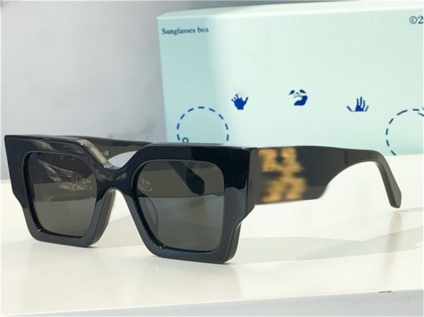 

summer sunglasses for men and women anti-ultraviolet retro plate fashion glasses random box, White;black