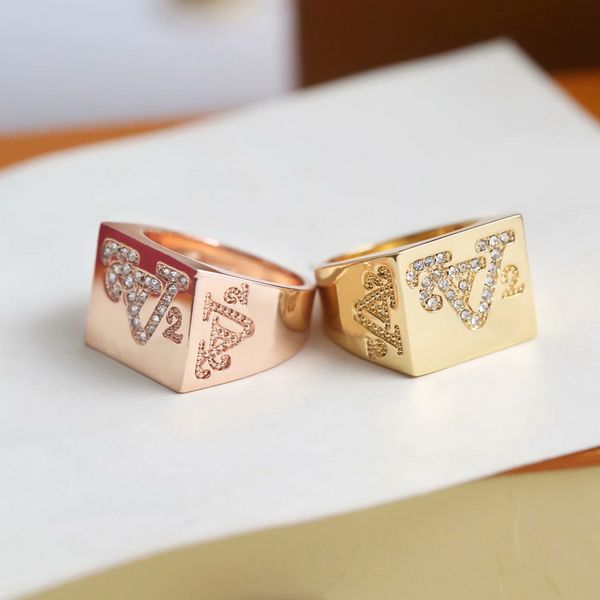 

europe america fashion style ring men lady womens gold/silver-color metal engraved v initials settings diamond 18k gold plated squared v lov, Slivery;golden