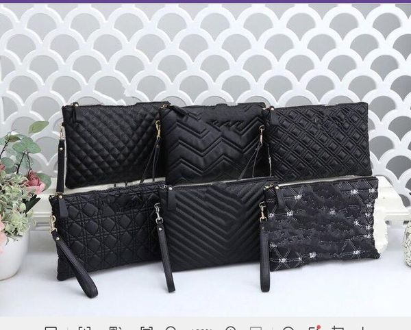 

Woman Toilet pouch Cosmetic cases women handbag purse fashion flower checkers, Black