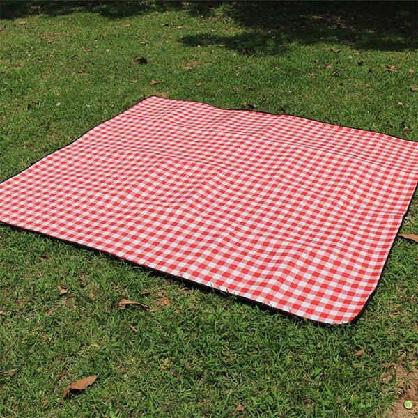 

red white plaid outdoor foldable waterproof picnic mat fashion thicken pad breathable soft blanket for family friends kids pads