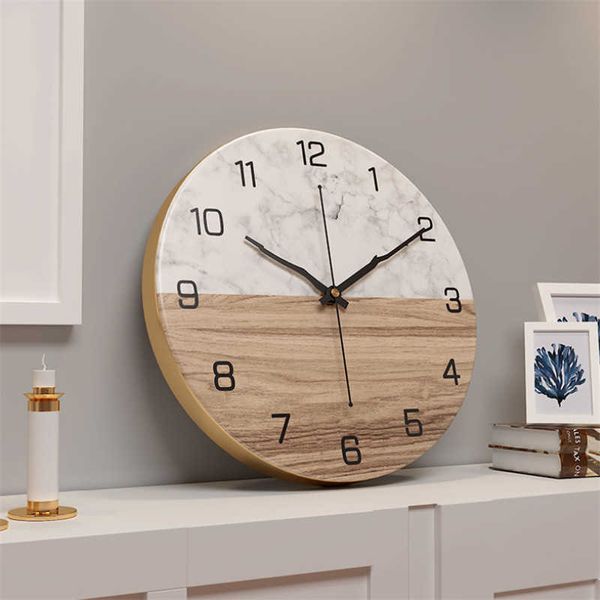 Мраморный узор железа настенные часы Nordic творческая гостиная мода настенные часы дома украшения спальня ретро молчаливые кварцевые часы 210930