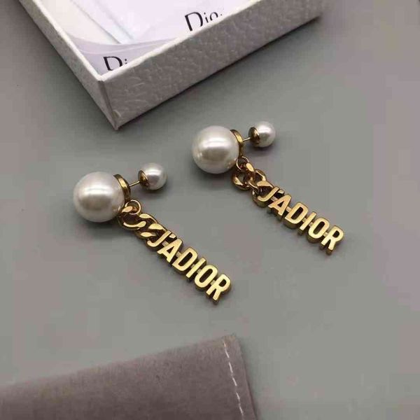 

luxury design earrings pearl fashion 2021 designer jewelry tassel letter d sense family personality 925 silver needle trend women, Red;brown