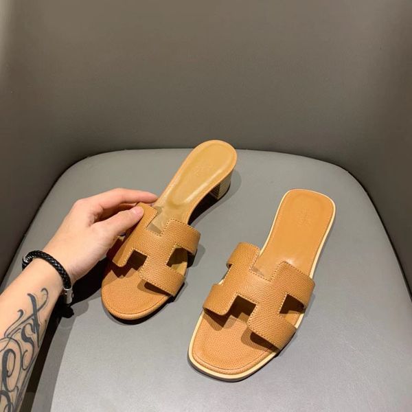 

wholesale 2021 ladies high heel sandals, classic h designers slippers, fashionable beach flops size 35-42 designerss shoes yw, Black