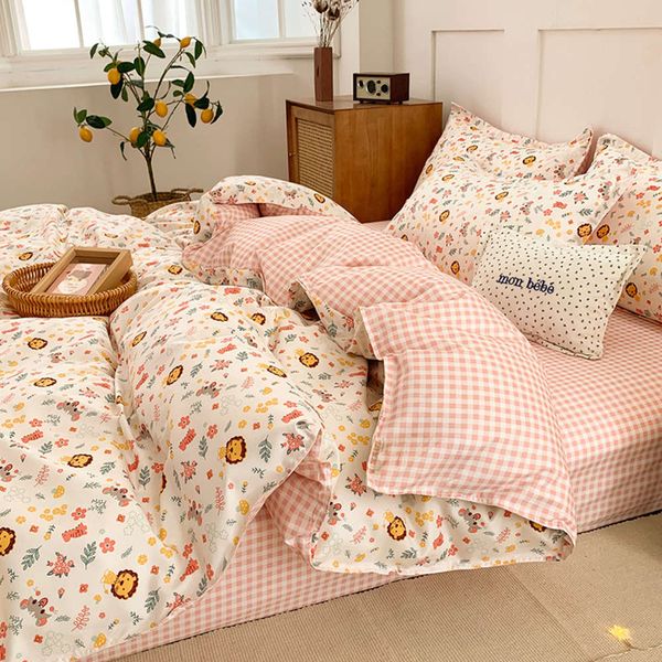 

ins net red small broken flower four piece set girl heart bedding single student dormitory sheet quilt set three piece 4