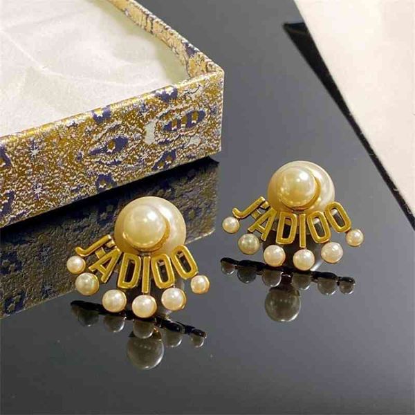 

70% off outlet online / 2021 temperament fan pearl silver needle anti allergy high version earrings female, Golden