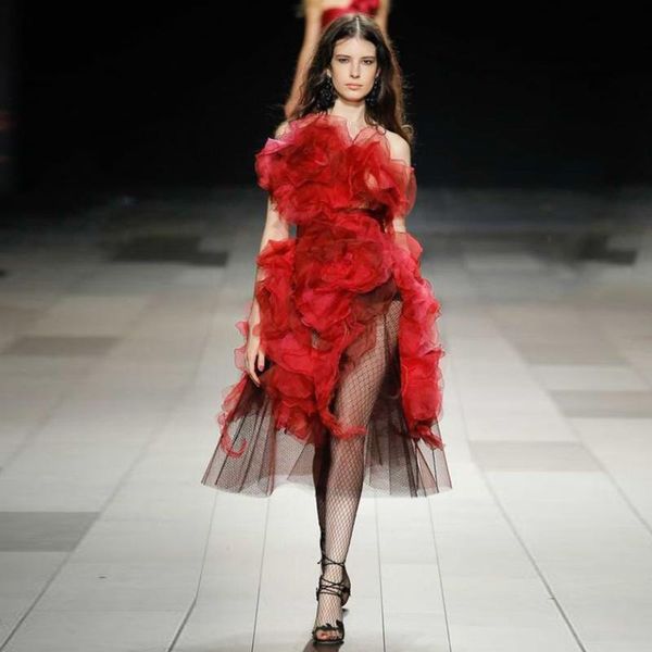 

chic 2021 red ruffles tulle women dresses off the shoulder high street lady birthday party dress mid calf summer casual, Black;gray