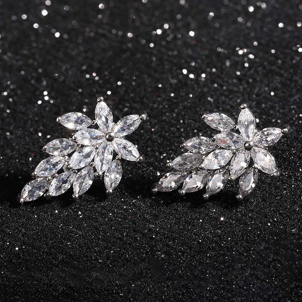 

creative copper inlaid zircon exquisite grape earrings, and earrings 715 t2, Golden