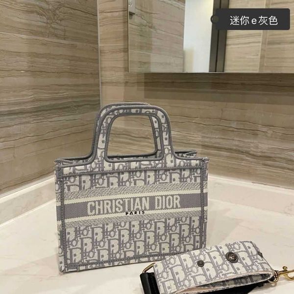 

d di ce 2021 casual and fashionable portable messenger bag queen shopping zly
