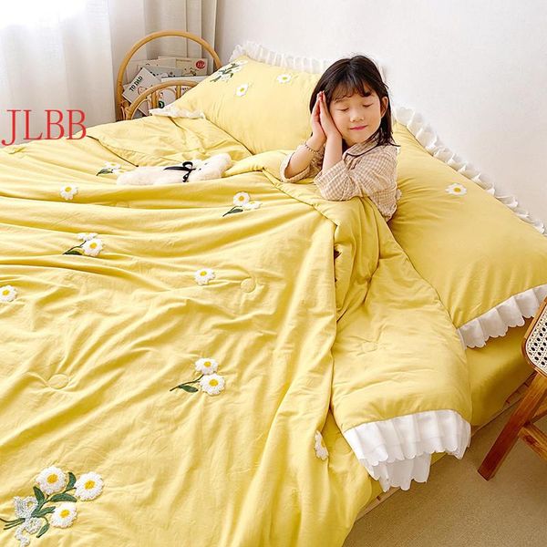

bedding sets 2021 fresh ruffles quit set 3/4pcs 3d daisy embroidery washed cotton comfoter princes cool summer bed linen blanket 1pc